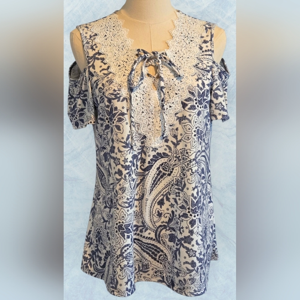 PerSeption Concept Blue and White Cold Shoulder Top